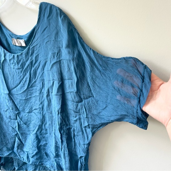 Tina Stephens silk and viscose layered raw edge flowy blouse - Picture 2 of 6